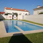 Sunny Ofir Gasthuis Fão