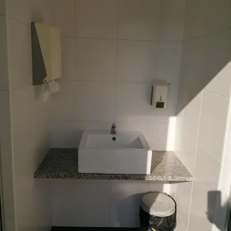 Gasthuis Sunny Ofir Fão